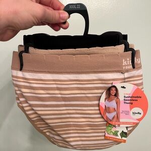 Sustainable Seamless Thong 3-Pack - Tan, Black, Striped